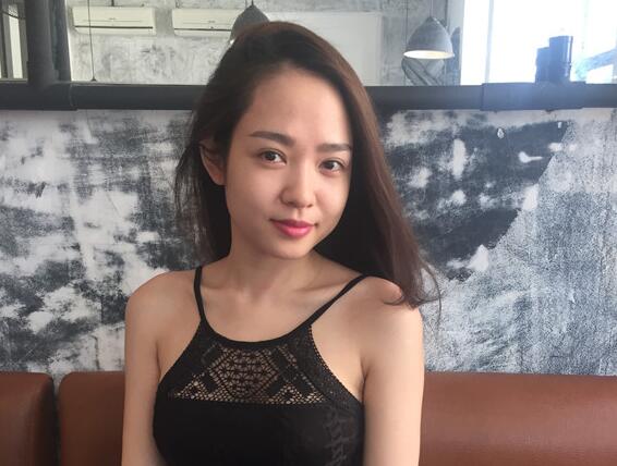 网曝门事件越南航空飞行员与漂亮美乳嫩模女友性爱私密视频流出深喉口交美乳性爱篇