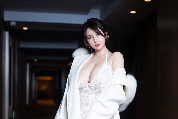 在酒店操足疗店技术这白浆这水声内射精液和白娇弄了屁屁鸡吧