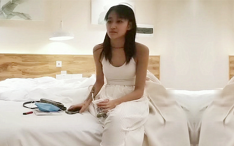 黄先生啪啪时尚辣妹