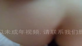 三通白嫩少妇