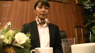 穿著過膝襪欲求不滿家教大姊對處男少年隱瞞親人射精管理！ VRTM-488