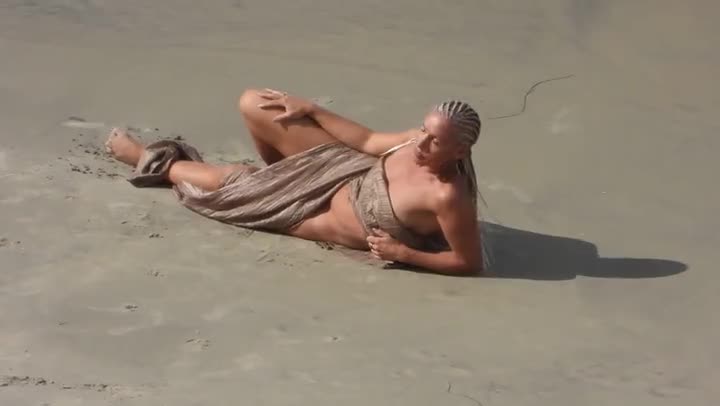 居昼下人寝取新婚妻波多野衣