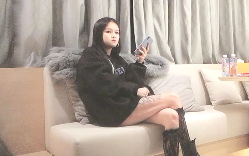 苗条00后粉嫩美乳鲍鱼超清晰呈现鸳鸯浴调情残暴输出蹂躏两炮娇喘呻吟