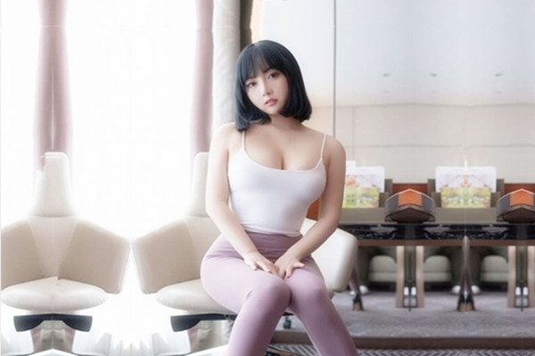 泡良大佬最新力作一周拿下00后学生妹大三在读连干两炮浴室口交啪啪玲珑有致好身材诱人