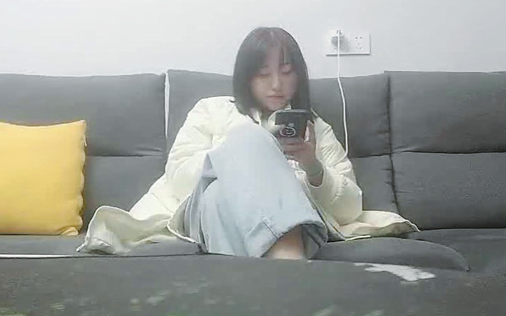 20岁兼职学生妹沙发调情啪啪