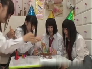 HUNT-749-女子からはキモがられ一切無視されている僕。かたや自分の誕生日