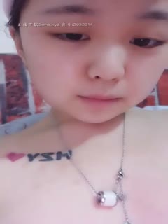 00后嫩妹和小男友啪啪大秀，跳蛋塞逼震动口口上位骑乘抽插浴室洗澡，很是诱惑喜欢不要错过第05集