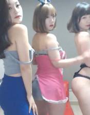 三骚货同台淫叫扭腰 土豪狂射内射高潮