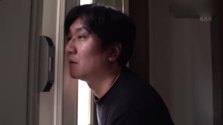 偷听隔壁寂寞人妻自慰