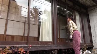 昭和猥褻官能ドラマ 五十路の貧乏農婦は余った野菜を金にかえるために…会社の金を持ち逃げした旦那の身代わりに裸にされ… RD-986