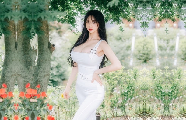 小伙约大圈高端兼职外围美女美腿包臀裙尖尖奶头美乳吸吮掰穴特写骑乘猛操奶子晃动