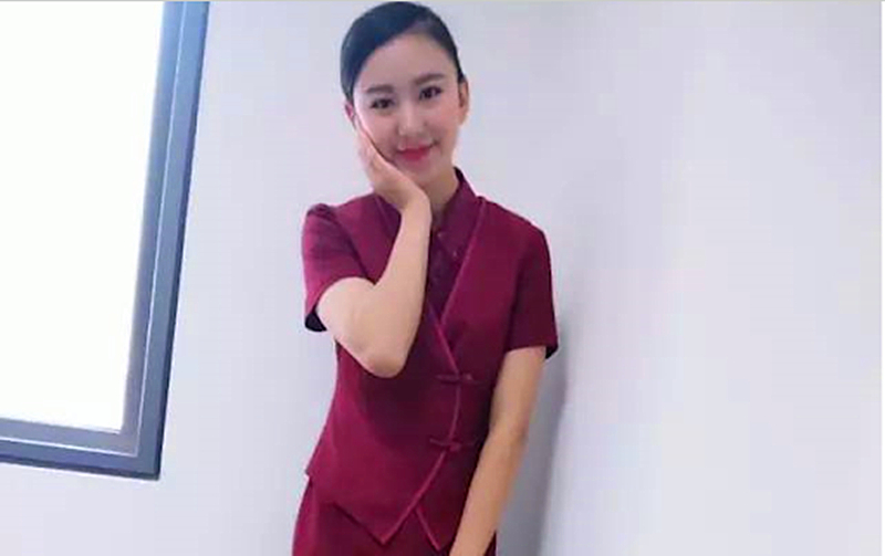 吉祥航空桃色事件休息室啪啪视频流出飞行中自慰非常可口的小鲍鱼阴唇肥满多