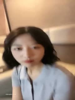 zb抖音妹！胸好大【像个小男孩一样】收费全裸