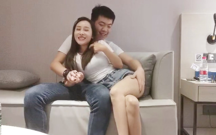 肤白貌美大眼睛乖巧听话掰穴揉胸风骚小淫妇激情啪啪