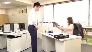 MOND-212和憧憬的女上司 新村晶