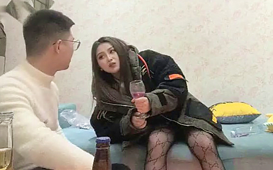 大胸女神一直说不要被大佬强上手被咬出血一片伤痕真实刺激对白