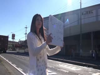 カリアンコムヒッチハイク所持金ロ！微乳！愛加あみ