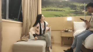 一屌极品寻欢01-28衣服没脱就让人硬的小姐姐