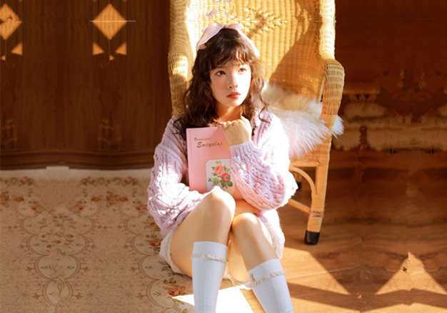 四川成都淫贱女教师跪舔吃屌津津有味丰臀骑乘操出白浆超有感觉