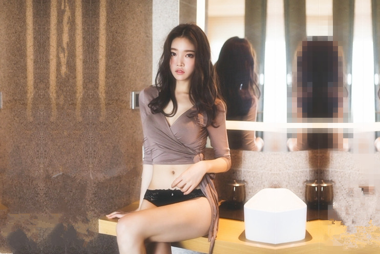 9亿庆公子约苗条大长腿小姐姐洗完澡舔屌口交扣穴正入扶着屁股撞击扛起双腿激情猛操