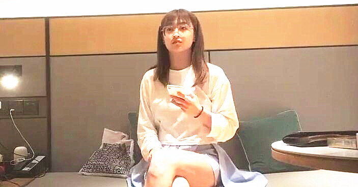 探花第二场约了个挺嫩眼镜萌妹啪啪口交上位骑乘后入抽插大力猛操