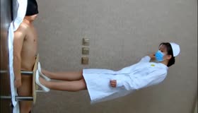 高跟肉色丝袜夹板丝足 语言侮辱 想被调吗